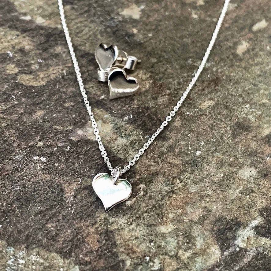 Dainty Silver heart necklace