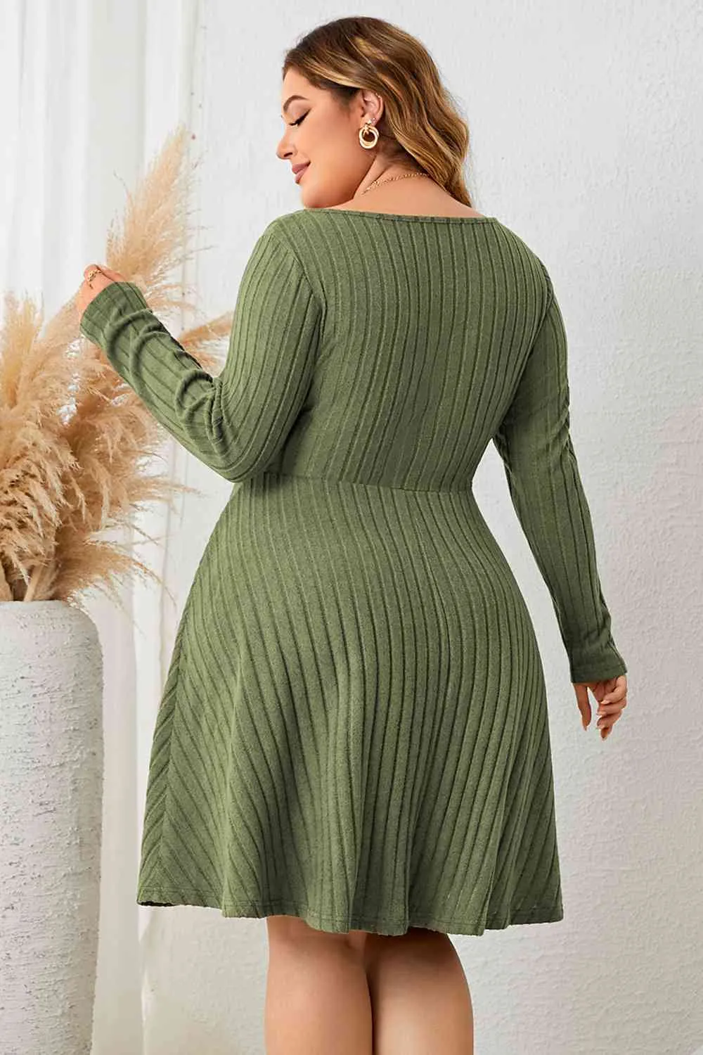 TEEK - Plus Size Matcha Green Sweetheart Neck Long Sleeve Ribbed Dress